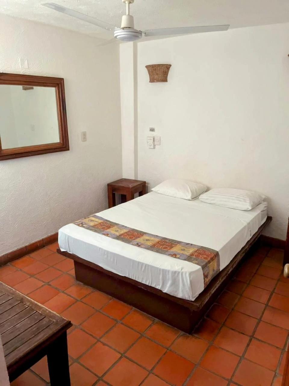 Casa Shaguiba Hotel Crucecita  Exterior photo