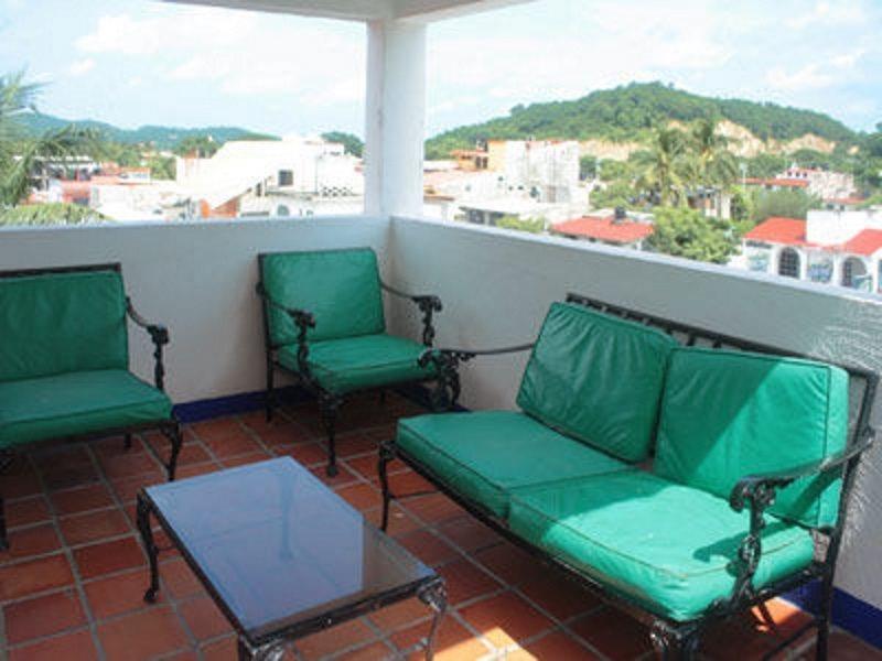 Casa Shaguiba Hotel Crucecita  Exterior photo