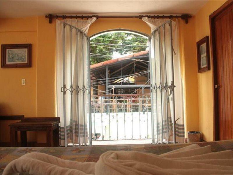 Casa Shaguiba Hotel Crucecita  Exterior photo