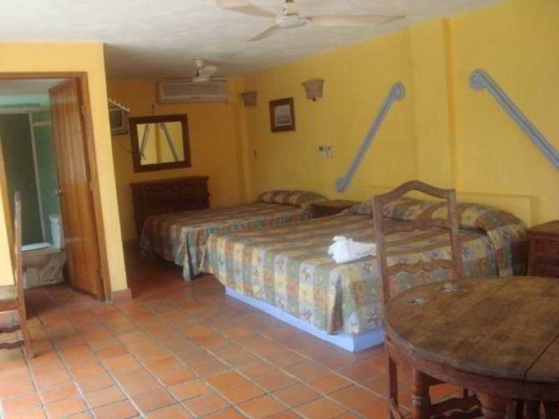 Casa Shaguiba Hotel Crucecita  Exterior photo